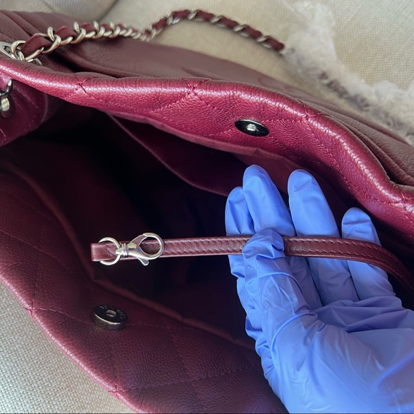 Authentic Vintage Timeless Large quilted timeless CC soft tote - Picture 8 of 17